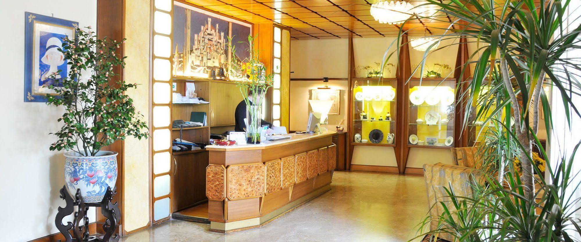 Hotel Beatrice 에스테 외부 사진
